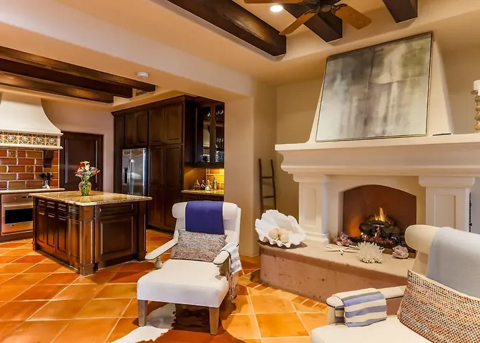 Luxury Beachfront Penthouse Hot Tub And Ocean Views Apartment *