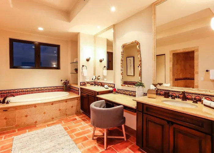 Apartment Luxury Beachfront Penthouse Hot Tub And Ocean Views *